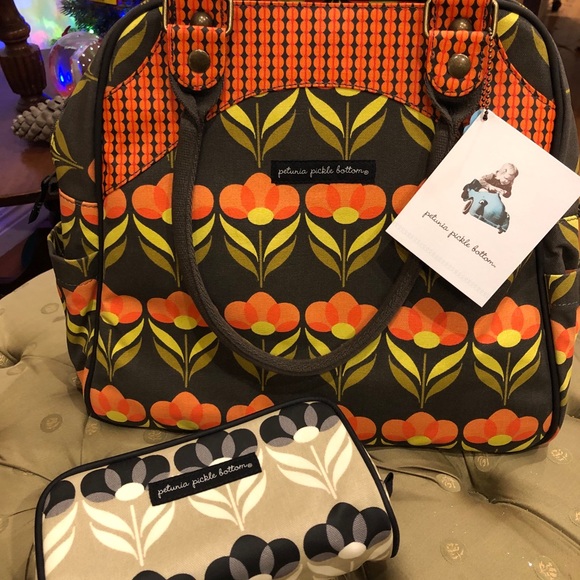 Petunia Pickle Bottom Sashay Satchel and case